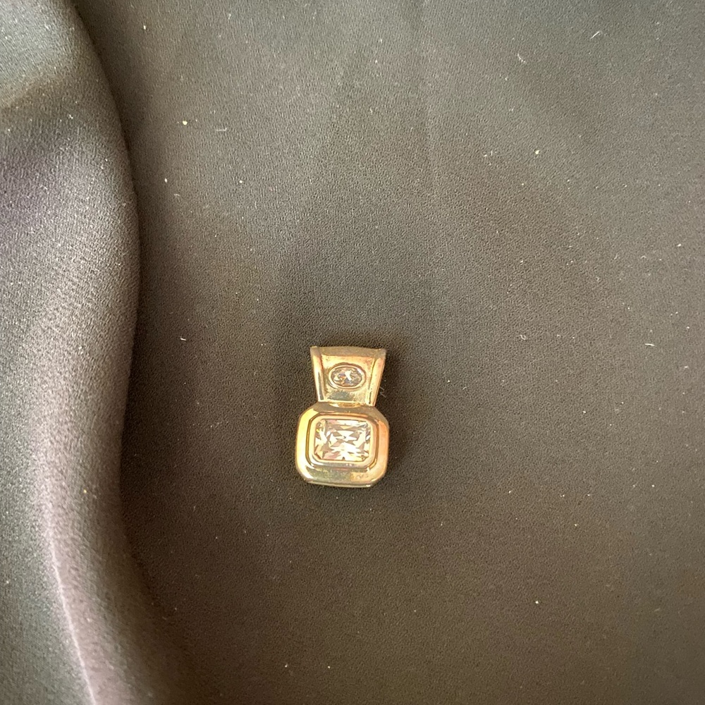 Sterling silver pendant with C Z’s - Picture 2 of 3